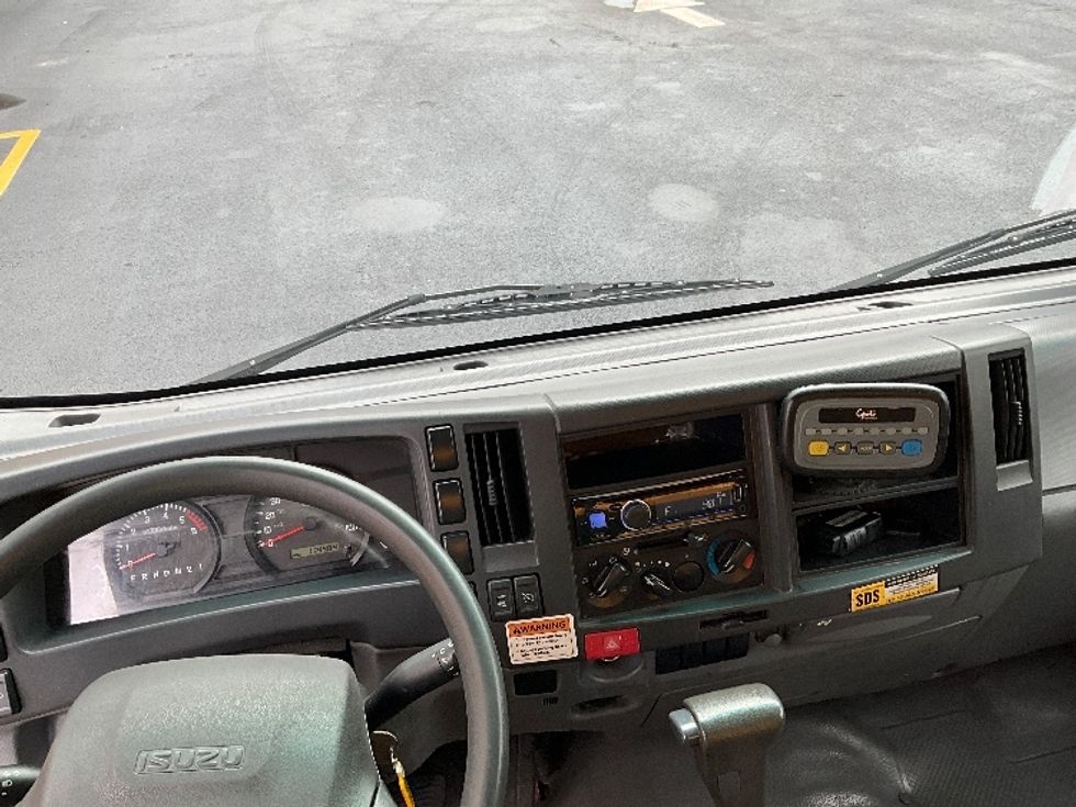 Light Duty Box Truck-Light and Medium Duty Trucks-Isuzu-2016-NPR EFI-Philadelphia-PA-174,484\n\t\tmiles-$ 24,000 - Image 17