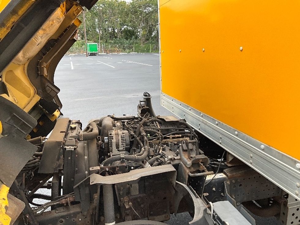 Light Duty Box Truck-Light and Medium Duty Trucks-Isuzu-2016-NPR EFI-Philadelphia-PA-174,484\n\t\tmiles-$ 24,000 - Image 23