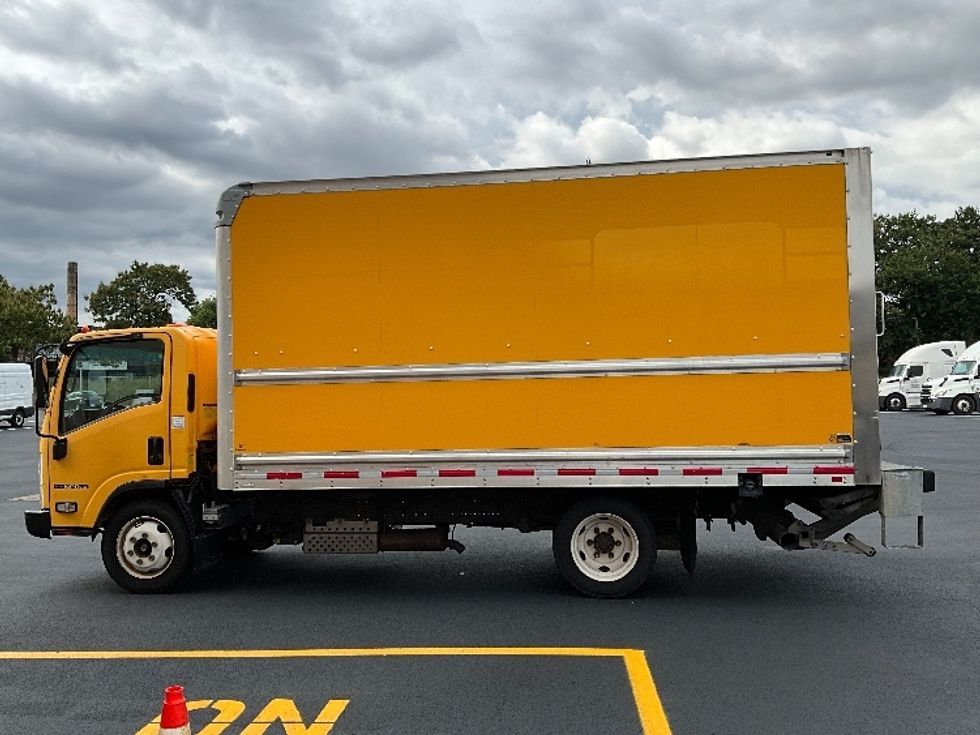 Light Duty Box Truck-Light and Medium Duty Trucks-Isuzu-2016-NPR EFI-Philadelphia-PA-174,484\n\t\tmiles-$ 24,000 - Image 4