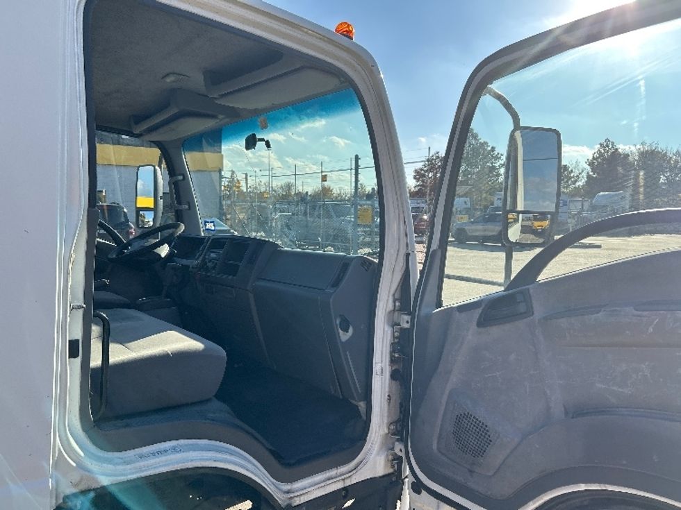 Light Duty Box Truck-Light and Medium Duty Trucks-Isuzu-2016-NPR-Houston-TX-306,054\n\t\tmiles-$ 11,500 - Image 20