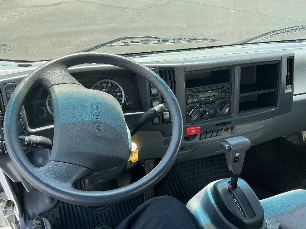 Light Duty Box Truck-Light and Medium Duty Trucks-Isuzu-2016-NPR-Tucson-AZ-145,096\n\t\tmiles-$ 27,500 - Image 17