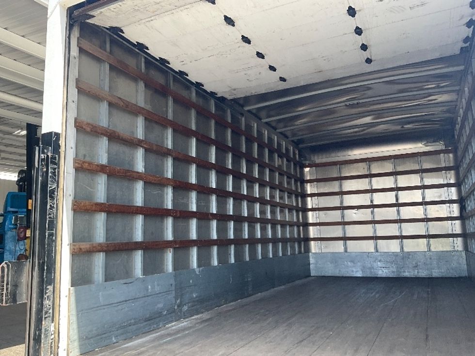 Light Duty Box Truck-Light and Medium Duty Trucks-Isuzu-2016-NPRXD-Torrance-CA-81,198\n\t\tmiles-$ 38,750 - Image 11