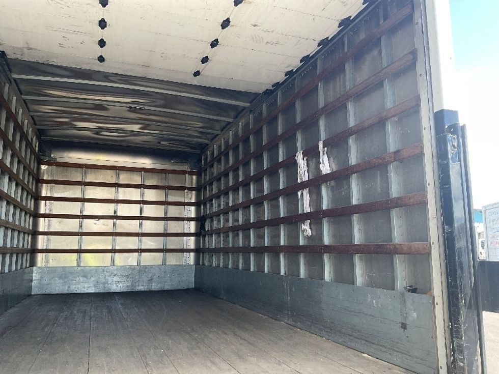 Light Duty Box Truck-Light and Medium Duty Trucks-Isuzu-2016-NPRXD-Torrance-CA-81,198\n\t\tmiles-$ 38,750 - Image 12