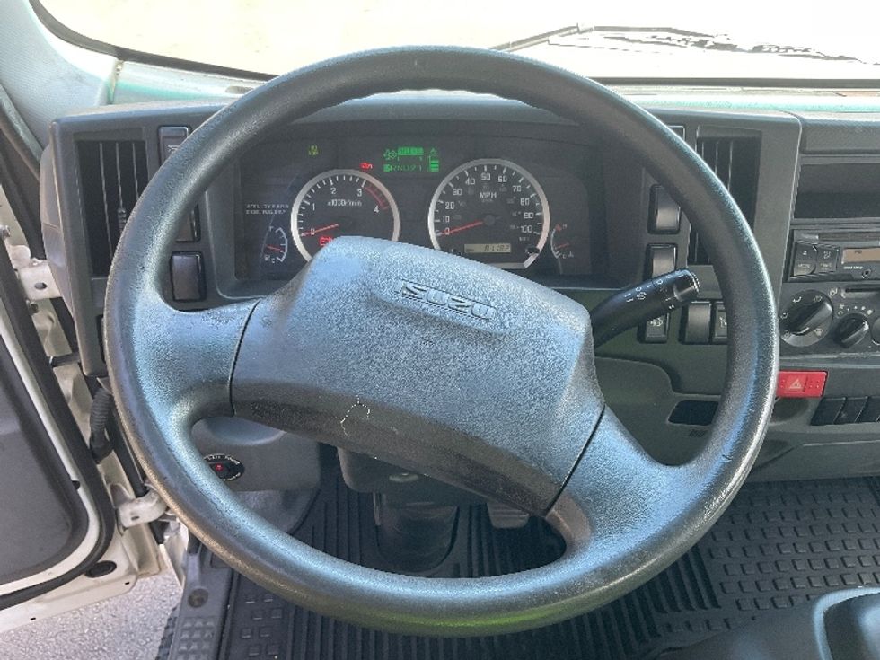 Light Duty Box Truck-Light and Medium Duty Trucks-Isuzu-2016-NPRXD-Torrance-CA-81,198\n\t\tmiles-$ 38,750 - Image 18