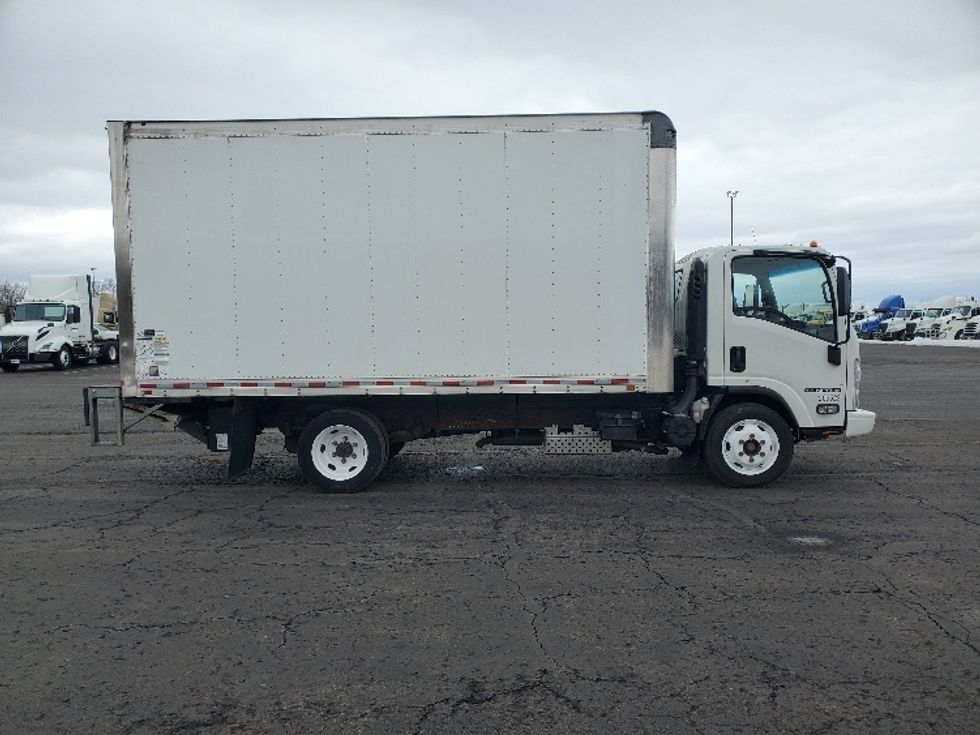 Light Duty Box Truck-Light and Medium Duty Trucks-Isuzu-2017-NPR EFI-White Deer-PA-101,039\n\t\tmiles-$ 30,250 - Image 15
