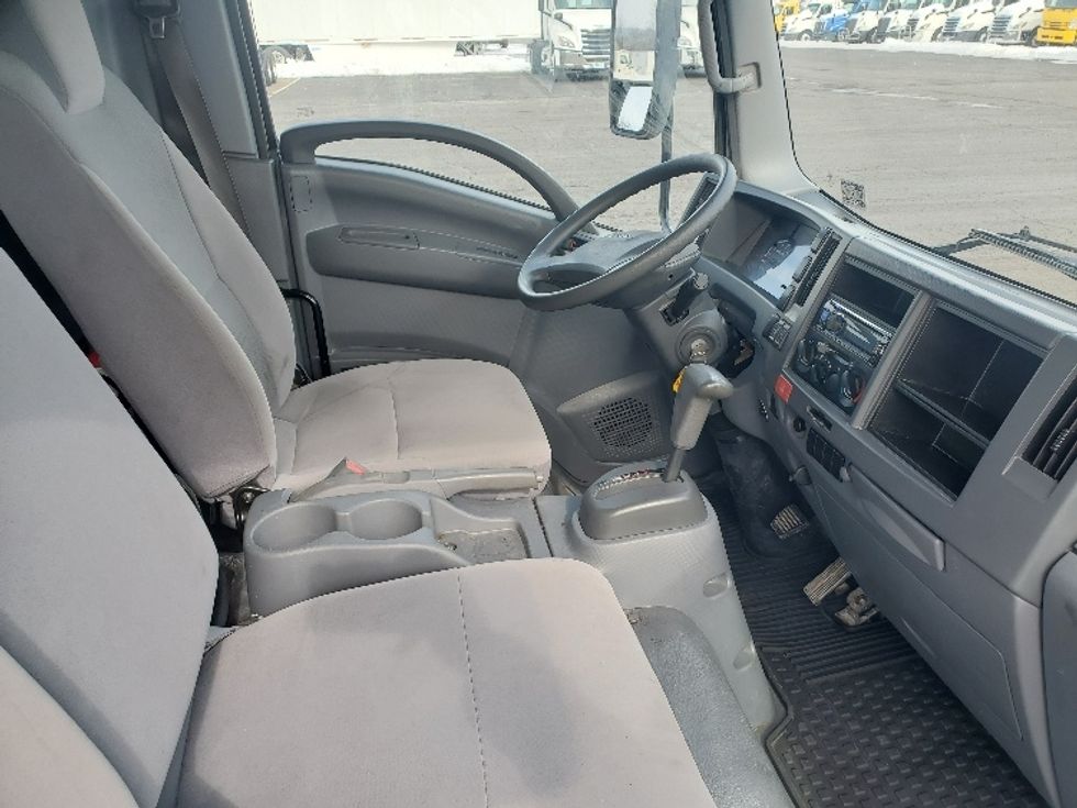 Light Duty Box Truck-Light and Medium Duty Trucks-Isuzu-2017-NPR EFI-White Deer-PA-101,039\n\t\tmiles-$ 30,250 - Image 22