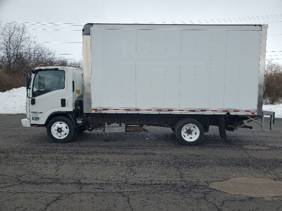 Light Duty Box Truck-Light and Medium Duty Trucks-Isuzu-2017-NPR EFI-White Deer-PA-101,039\n\t\tmiles-$ 30,250 - Image 4
