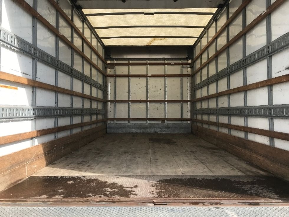 Light Duty Box Truck-Light and Medium Duty Trucks-Isuzu-2018-NPR-Calgary-AB-173,750\n\t\tkm-$ 44,500 - Image 10