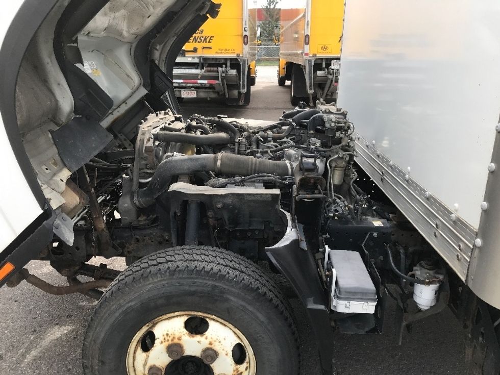 Light Duty Box Truck-Light and Medium Duty Trucks-Isuzu-2018-NPR-Calgary-AB-173,750\n\t\tkm-$ 44,500 - Image 23