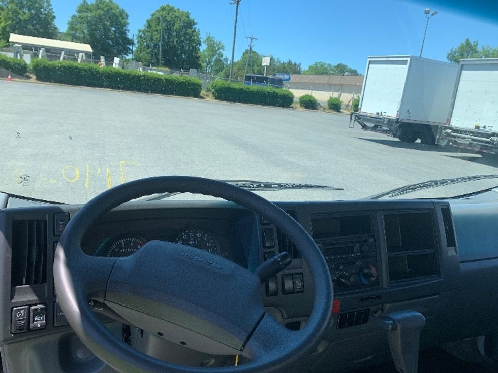 Light Duty Box Truck-Light and Medium Duty Trucks-Isuzu-2018-NPR-Charlotte-NC-196,066\n\t\tmiles-$ 12,000 - Image 17