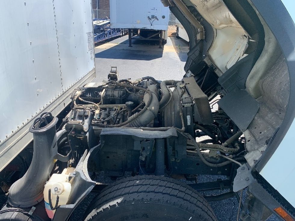 Light Duty Box Truck-Light and Medium Duty Trucks-Isuzu-2018-NPR-Charlotte-NC-196,066\n\t\tmiles-$ 12,000 - Image 23