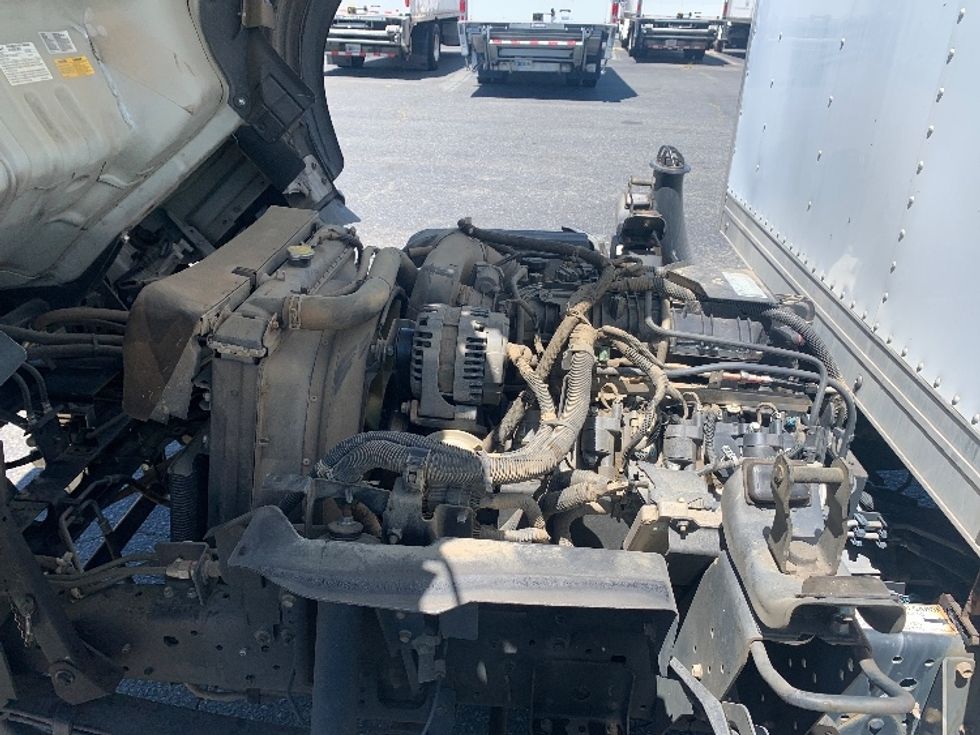 Light Duty Box Truck-Light and Medium Duty Trucks-Isuzu-2018-NPR-Charlotte-NC-196,066\n\t\tmiles-$ 12,000 - Image 24