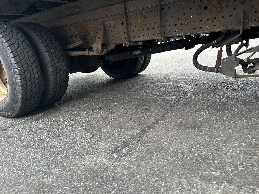 Light Duty Box Truck-Light and Medium Duty Trucks-Isuzu-2018-NPR-Chicopee-MA-258,620\n\t\tmiles-$ 15,500 - Image 14