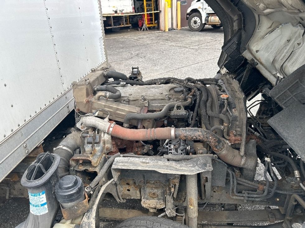 Light Duty Box Truck-Light and Medium Duty Trucks-Isuzu-2018-NPR-Chicopee-MA-258,620\n\t\tmiles-$ 15,500 - Image 23