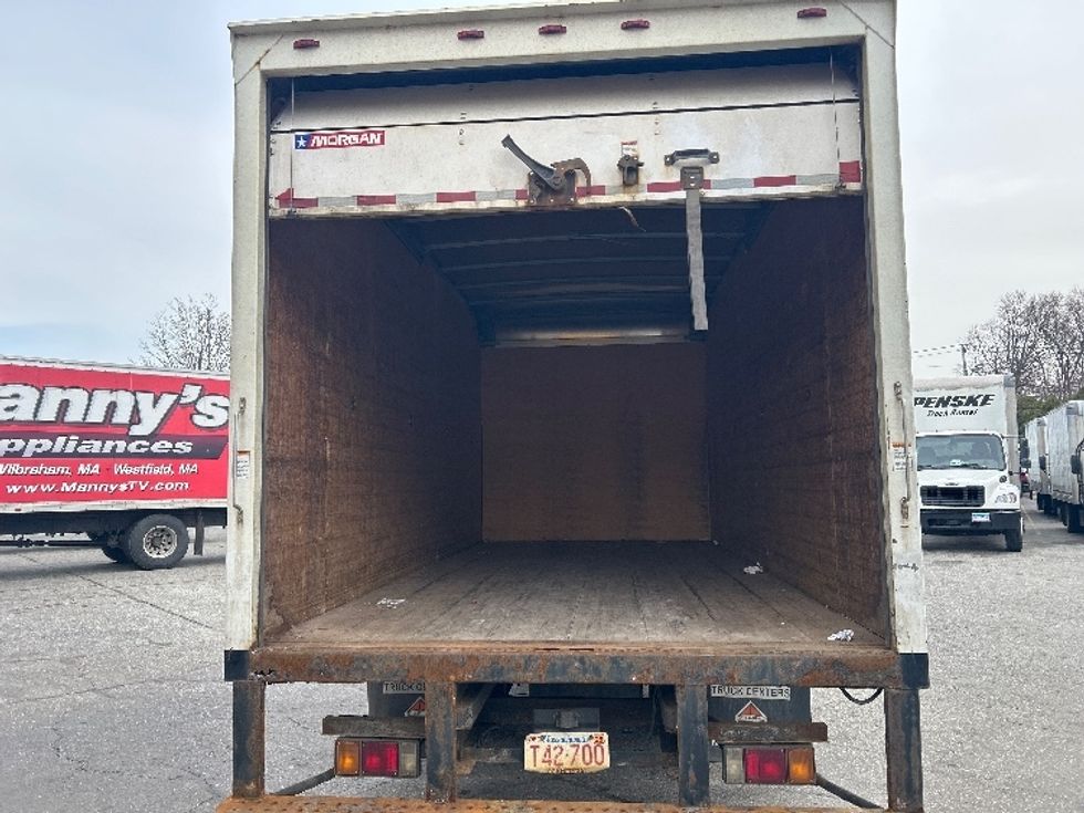 Light Duty Box Truck-Light and Medium Duty Trucks-Isuzu-2018-NPR-Chicopee-MA-258,620\n\t\tmiles-$ 15,500 - Image 8