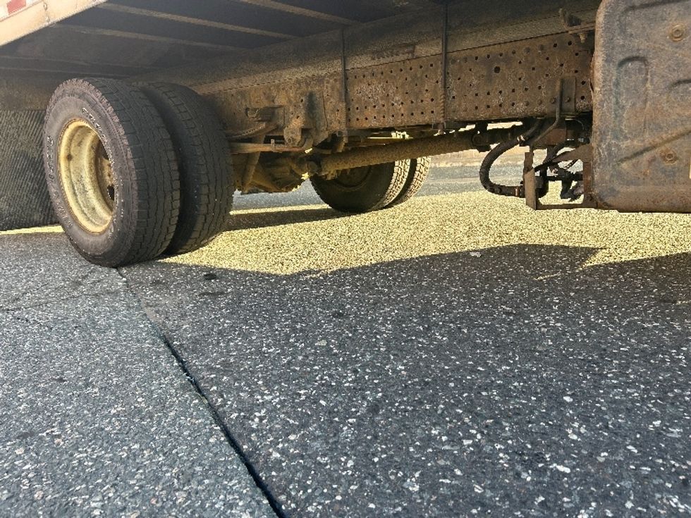 Light Duty Box Truck-Light and Medium Duty Trucks-Isuzu-2018-NPR-Chicopee-MA-300,000\n\t\tmiles-$ 15,500 - Image 14