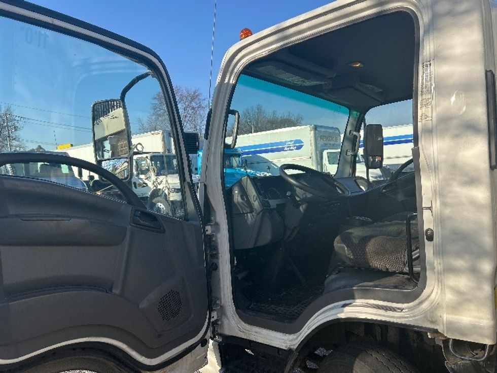 Light Duty Box Truck-Light and Medium Duty Trucks-Isuzu-2018-NPR-Chicopee-MA-300,000\n\t\tmiles-$ 15,500 - Image 16