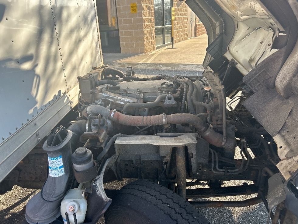 Light Duty Box Truck-Light and Medium Duty Trucks-Isuzu-2018-NPR-Chicopee-MA-300,000\n\t\tmiles-$ 15,500 - Image 23