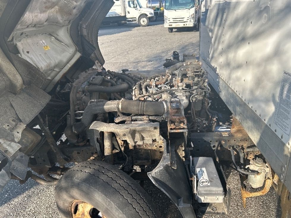 Light Duty Box Truck-Light and Medium Duty Trucks-Isuzu-2018-NPR-Chicopee-MA-300,000\n\t\tmiles-$ 15,500 - Image 24