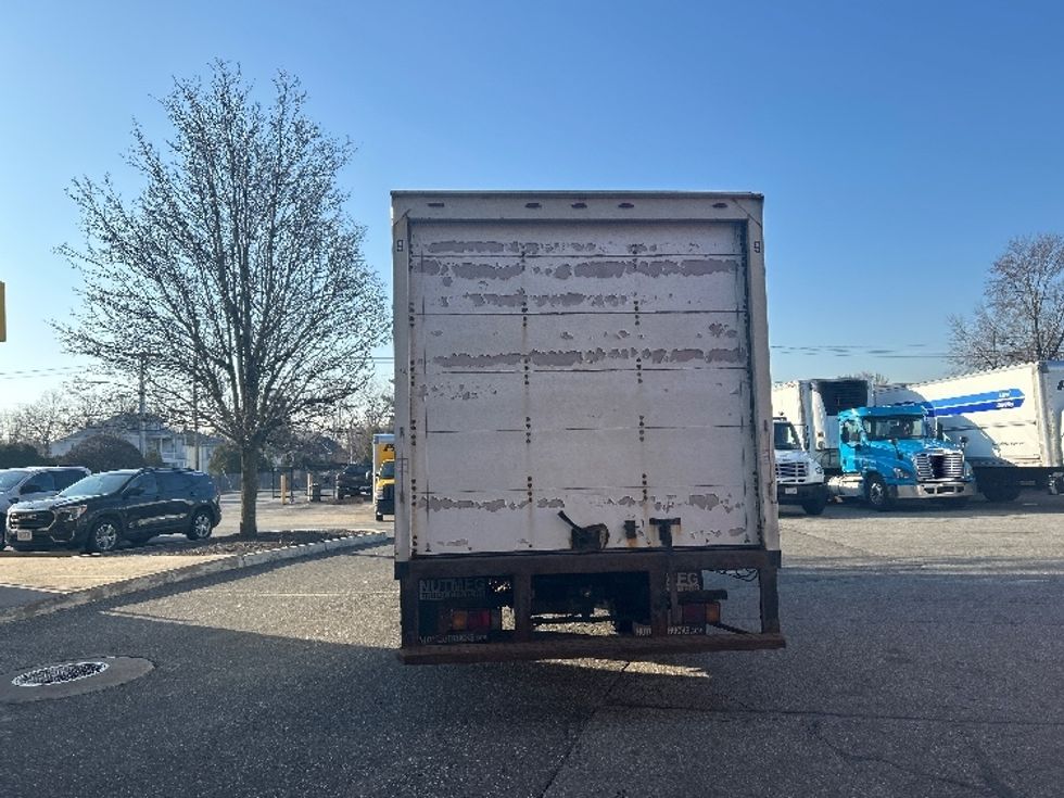 Light Duty Box Truck-Light and Medium Duty Trucks-Isuzu-2018-NPR-Chicopee-MA-300,000\n\t\tmiles-$ 15,500 - Image 7