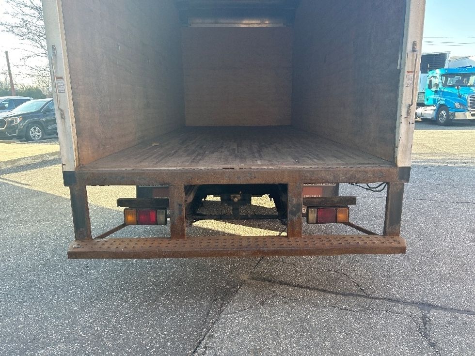 Light Duty Box Truck-Light and Medium Duty Trucks-Isuzu-2018-NPR-Chicopee-MA-300,000\n\t\tmiles-$ 15,500 - Image 9