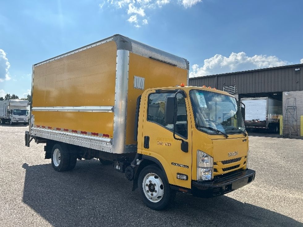 Light Duty Box Truck-Light and Medium Duty Trucks-Isuzu-2018-NPR EFI-Akron-OH-54,002\n\t\tmiles-$ 35,750 - Image 1
