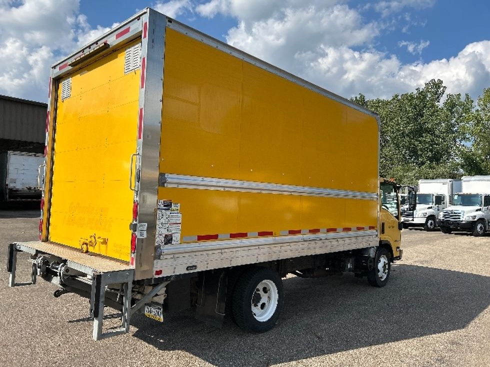 Light Duty Box Truck-Light and Medium Duty Trucks-Isuzu-2018-NPR EFI-Akron-OH-54,002\n\t\tmiles-$ 35,750 - Image 13