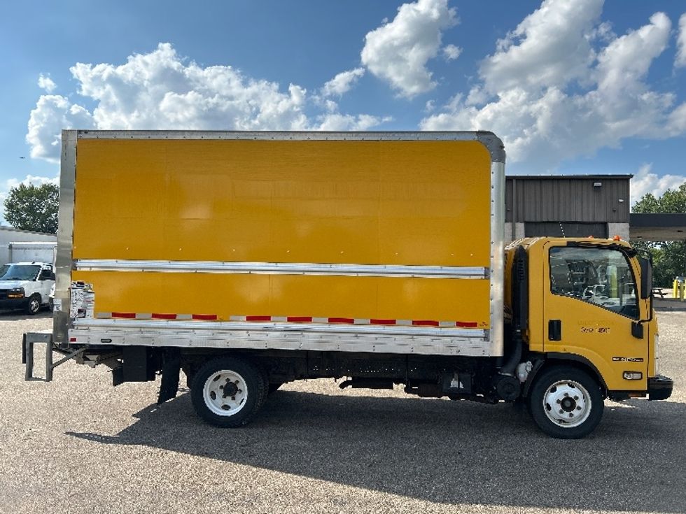 Light Duty Box Truck-Light and Medium Duty Trucks-Isuzu-2018-NPR EFI-Akron-OH-54,002\n\t\tmiles-$ 35,750 - Image 15