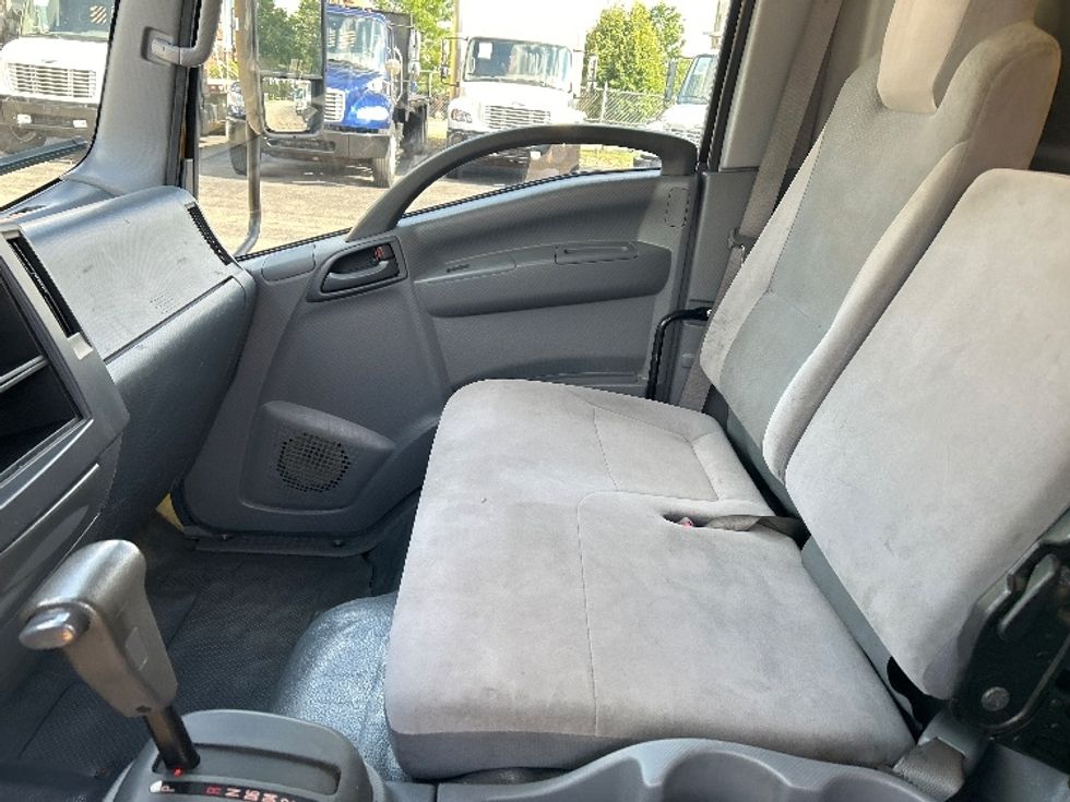 Light Duty Box Truck-Light and Medium Duty Trucks-Isuzu-2018-NPR EFI-Akron-OH-54,002\n\t\tmiles-$ 35,750 - Image 19
