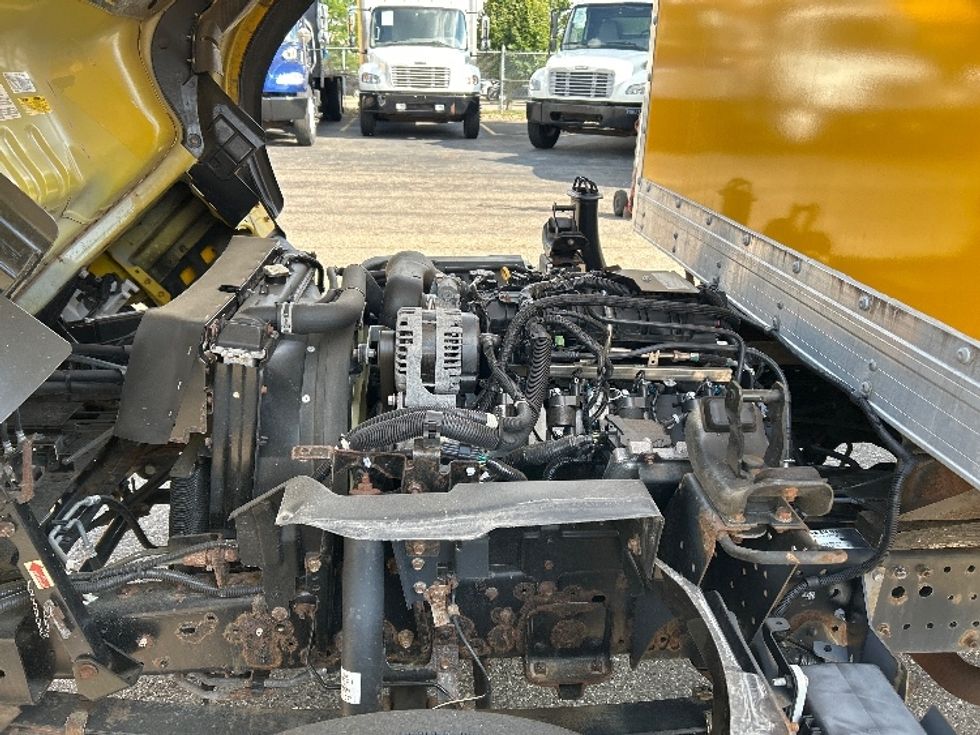 Light Duty Box Truck-Light and Medium Duty Trucks-Isuzu-2018-NPR EFI-Akron-OH-54,002\n\t\tmiles-$ 35,750 - Image 24