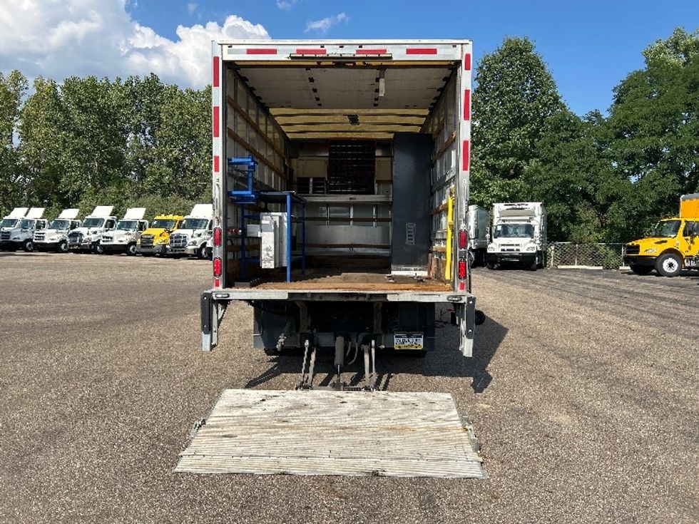 Light Duty Box Truck-Light and Medium Duty Trucks-Isuzu-2018-NPR EFI-Akron-OH-54,002\n\t\tmiles-$ 35,750 - Image 9