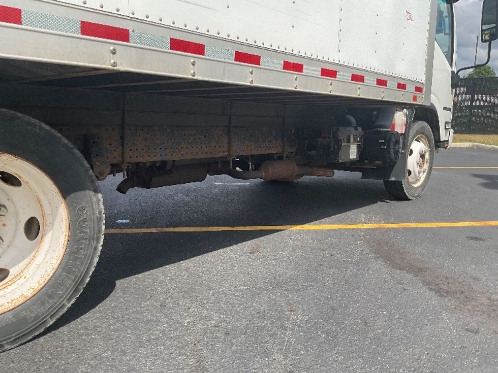Light Duty Box Truck-Light and Medium Duty Trucks-Isuzu-2018-NPR EFI-Akron-OH-68,713\n\t\tmiles-$ 34,250 - Image 14
