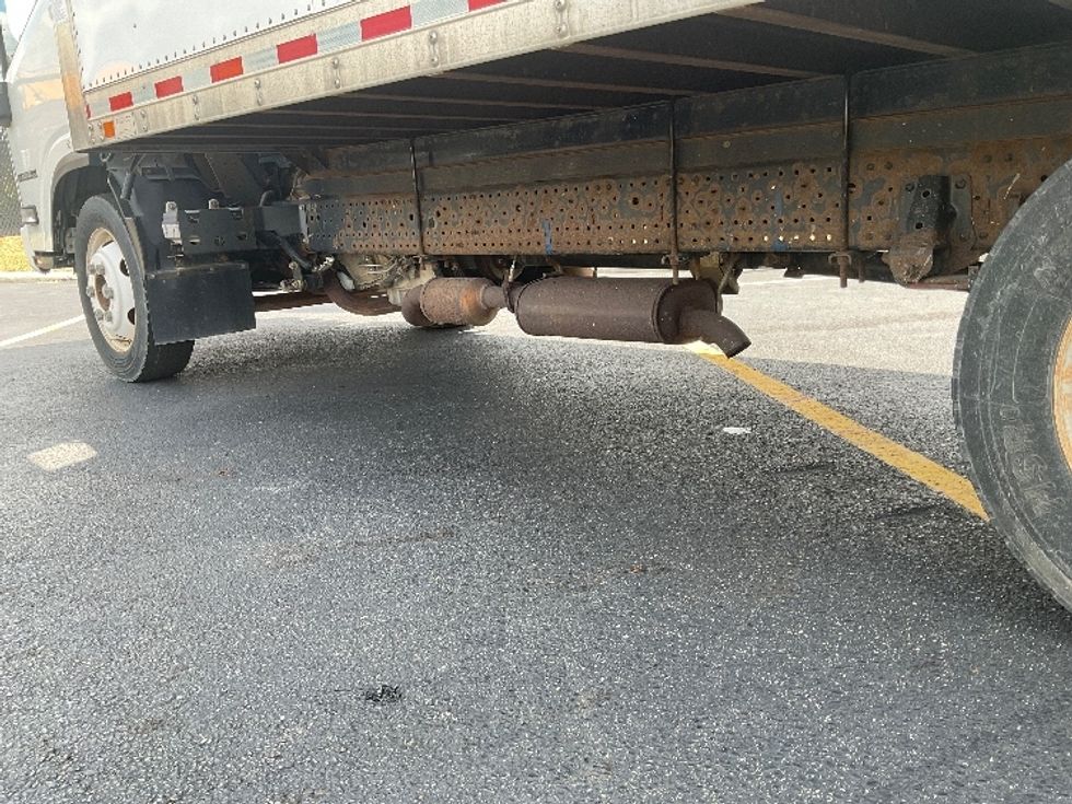 Light Duty Box Truck-Light and Medium Duty Trucks-Isuzu-2018-NPR EFI-Akron-OH-68,713\n\t\tmiles-$ 34,250 - Image 5