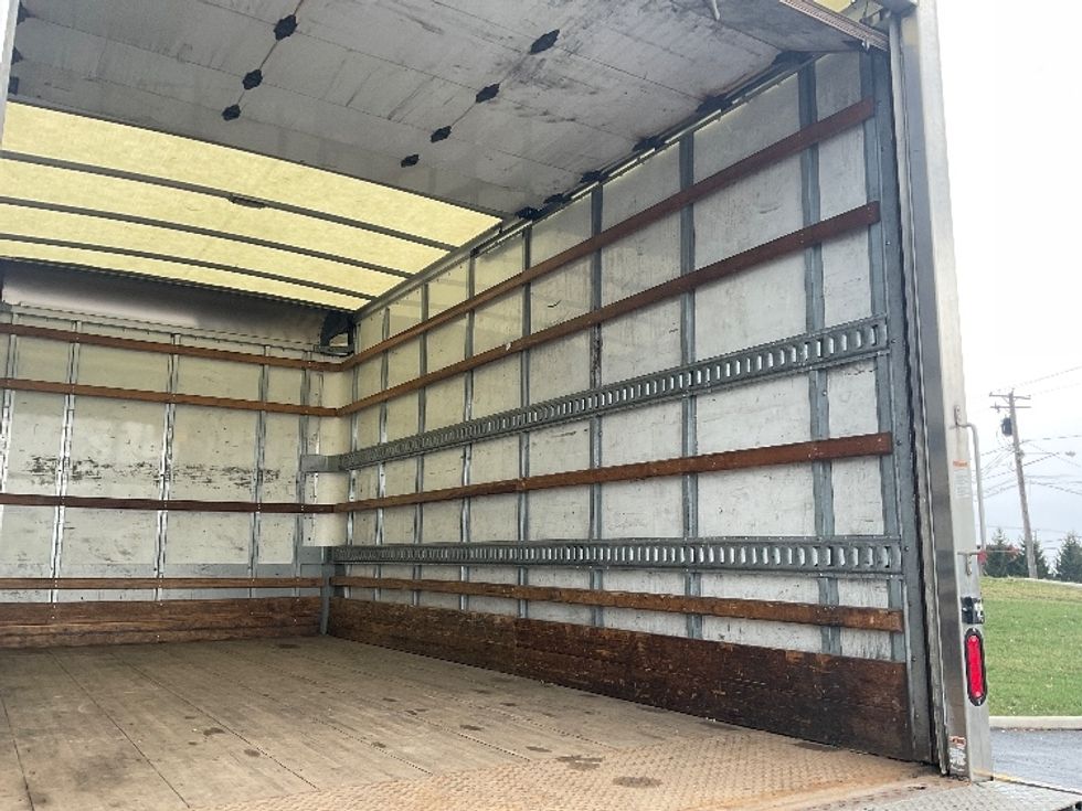 Light Duty Box Truck-Light and Medium Duty Trucks-Isuzu-2018-NPR EFI-Akron-OH-88,462\n\t\tmiles-$ 30,750 - Image 10