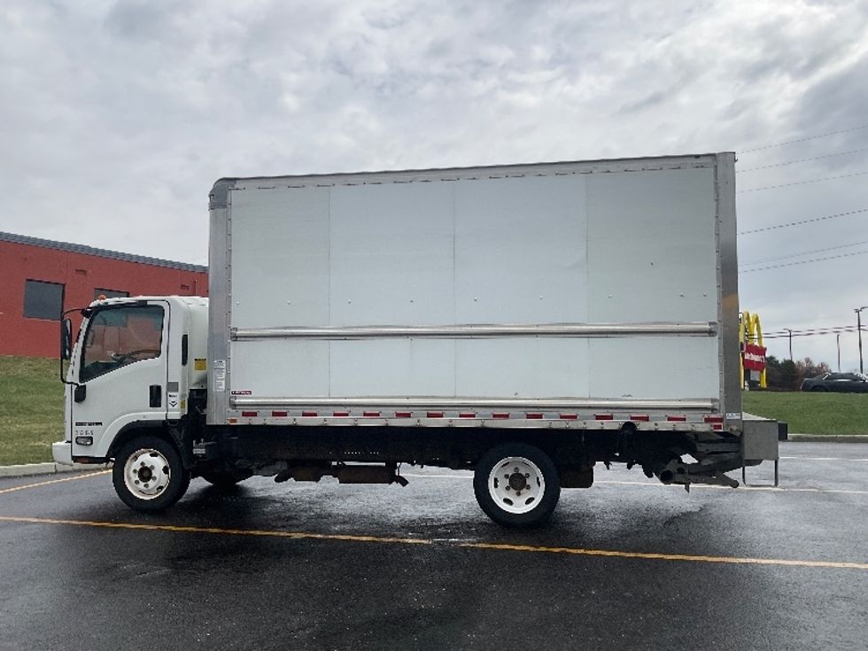 Light Duty Box Truck-Light and Medium Duty Trucks-Isuzu-2018-NPR EFI-Akron-OH-88,462\n\t\tmiles-$ 30,750 - Image 2