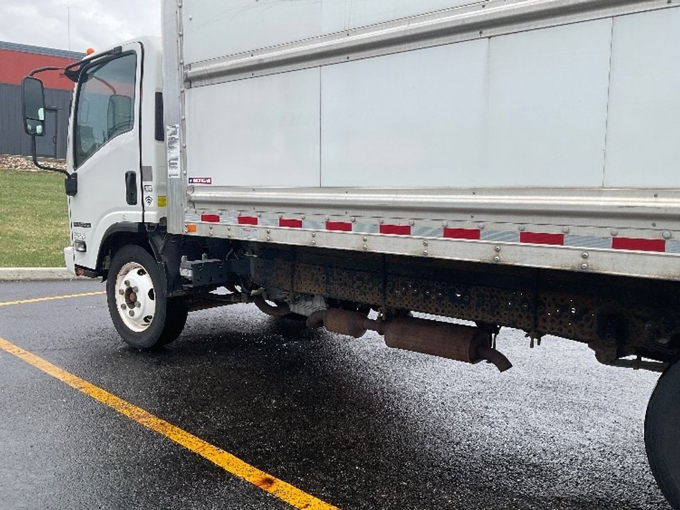 Light Duty Box Truck-Light and Medium Duty Trucks-Isuzu-2018-NPR EFI-Akron-OH-88,462\n\t\tmiles-$ 30,750 - Image 3