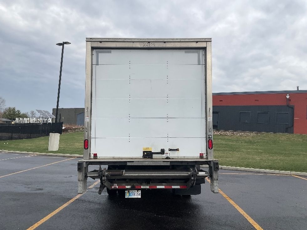 Light Duty Box Truck-Light and Medium Duty Trucks-Isuzu-2018-NPR EFI-Akron-OH-88,462\n\t\tmiles-$ 30,750 - Image 5