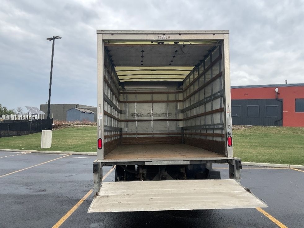 Light Duty Box Truck-Light and Medium Duty Trucks-Isuzu-2018-NPR EFI-Akron-OH-88,462\n\t\tmiles-$ 30,750 - Image 7