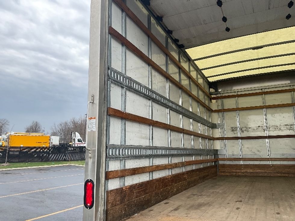 Light Duty Box Truck-Light and Medium Duty Trucks-Isuzu-2018-NPR EFI-Akron-OH-88,462\n\t\tmiles-$ 30,750 - Image 9