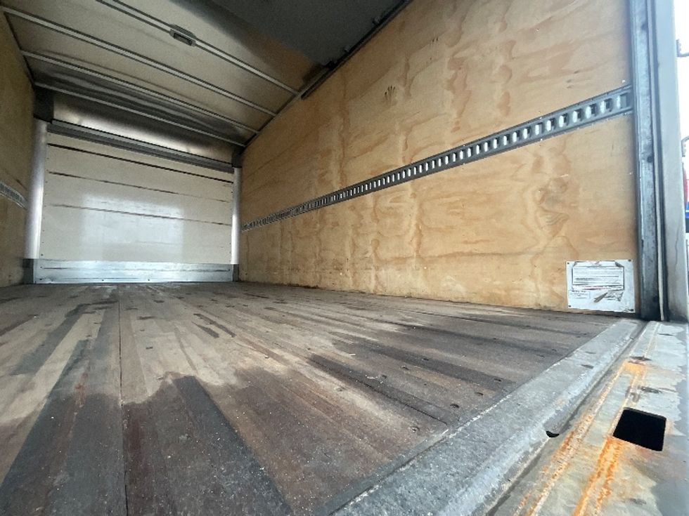 Light Duty Box Truck-Light and Medium Duty Trucks-Isuzu-2018-NPR EFI-Alexandria-VA-54,847\n\t\tmiles-$ 36,750 - Image 12