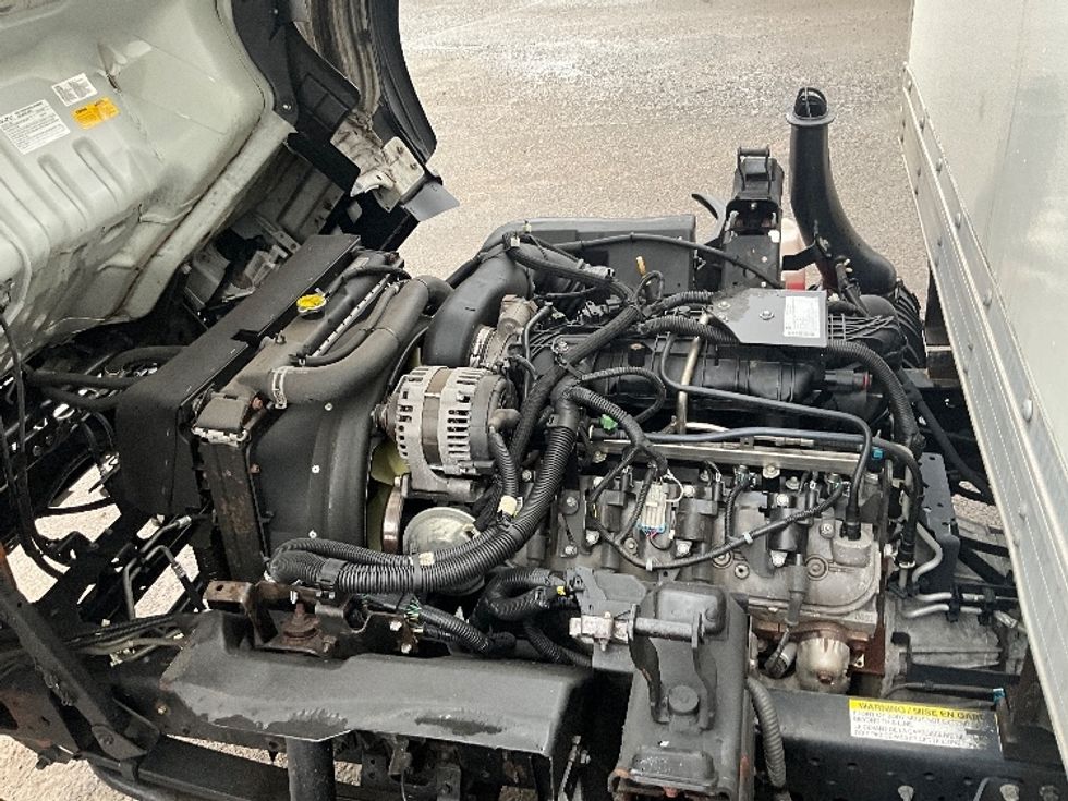 Light Duty Box Truck-Light and Medium Duty Trucks-Isuzu-2018-NPR EFI-Alexandria-VA-54,847\n\t\tmiles-$ 36,750 - Image 24