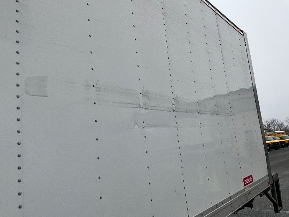 Light Duty Box Truck-Light and Medium Duty Trucks-Isuzu-2018-NPR EFI-Alexandria-VA-54,847\n\t\tmiles-$ 36,750 - Image 26