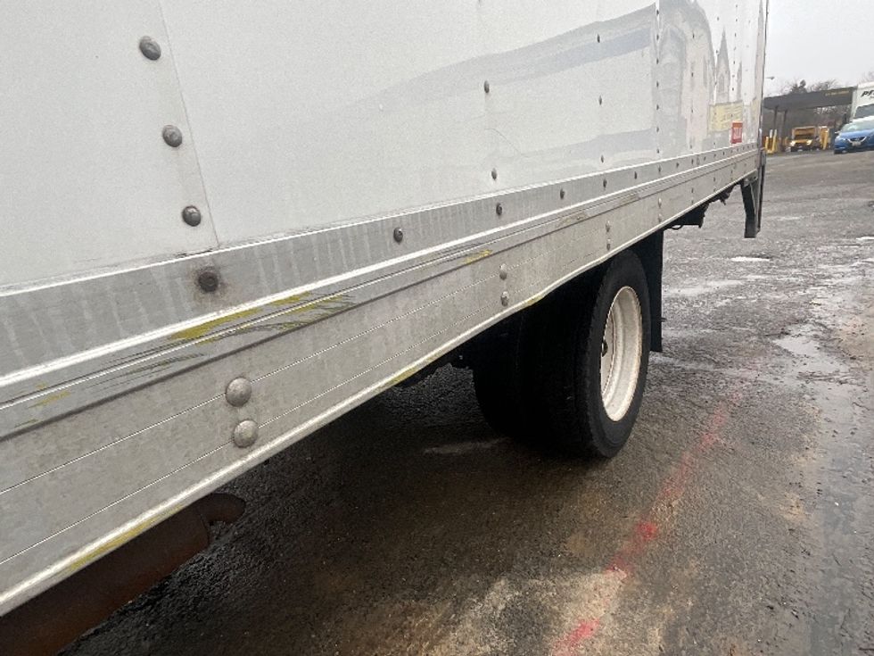 Light Duty Box Truck-Light and Medium Duty Trucks-Isuzu-2018-NPR EFI-Alexandria-VA-54,847\n\t\tmiles-$ 36,750 - Image 27