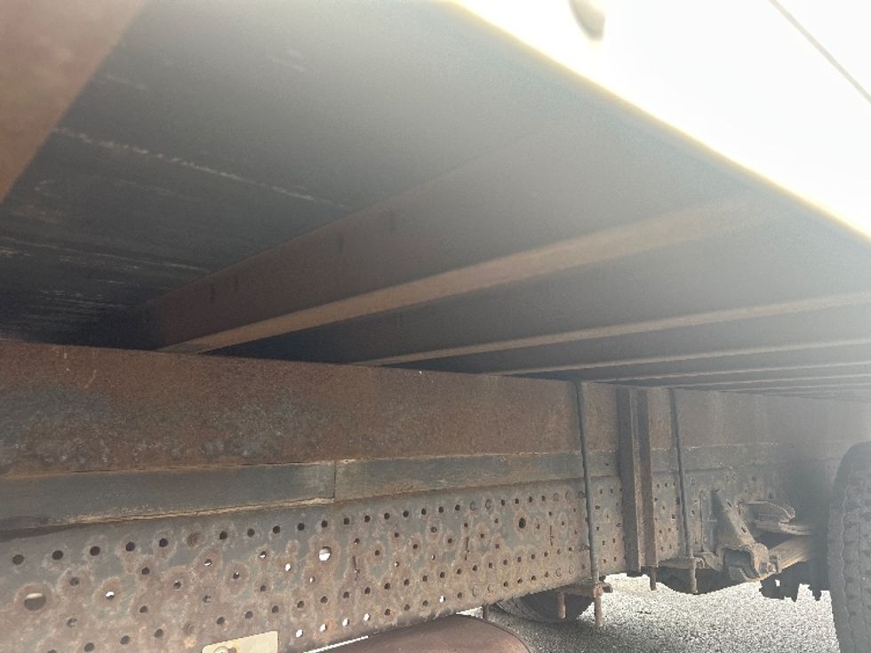 Light Duty Box Truck-Light and Medium Duty Trucks-Isuzu-2018-NPR EFI-Braintree-MA-105,263\n\t\tmiles-$ 32,000 - Image 14