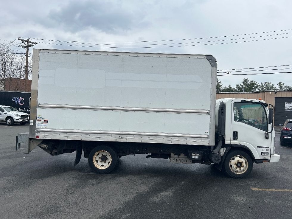 Light Duty Box Truck-Light and Medium Duty Trucks-Isuzu-2018-NPR EFI-Braintree-MA-105,263\n\t\tmiles-$ 32,000 - Image 15