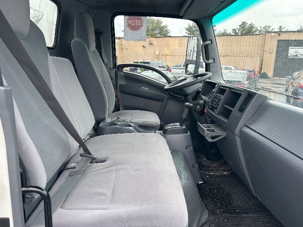 Light Duty Box Truck-Light and Medium Duty Trucks-Isuzu-2018-NPR EFI-Braintree-MA-105,263\n\t\tmiles-$ 32,000 - Image 22