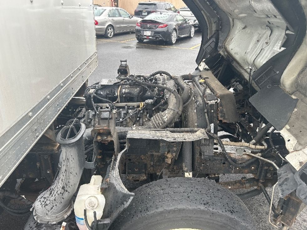 Light Duty Box Truck-Light and Medium Duty Trucks-Isuzu-2018-NPR EFI-Braintree-MA-105,263\n\t\tmiles-$ 32,000 - Image 23