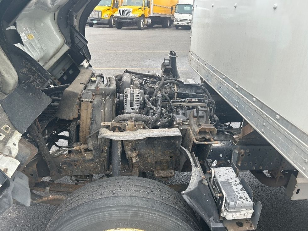 Light Duty Box Truck-Light and Medium Duty Trucks-Isuzu-2018-NPR EFI-Braintree-MA-105,263\n\t\tmiles-$ 32,000 - Image 24