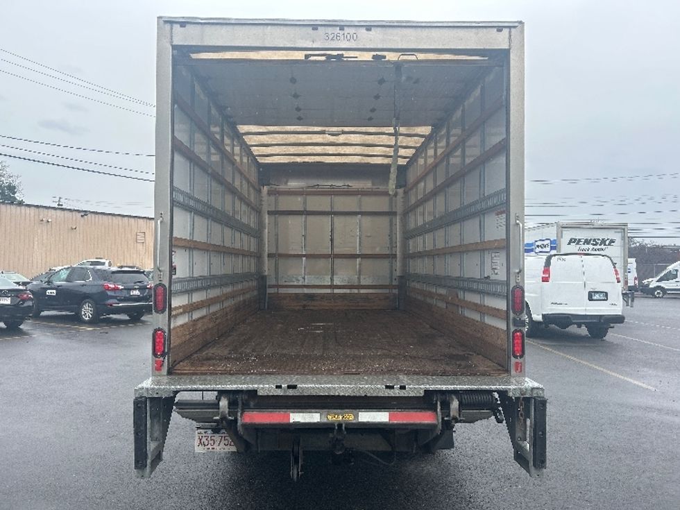 Light Duty Box Truck-Light and Medium Duty Trucks-Isuzu-2018-NPR EFI-Braintree-MA-105,263\n\t\tmiles-$ 32,000 - Image 9