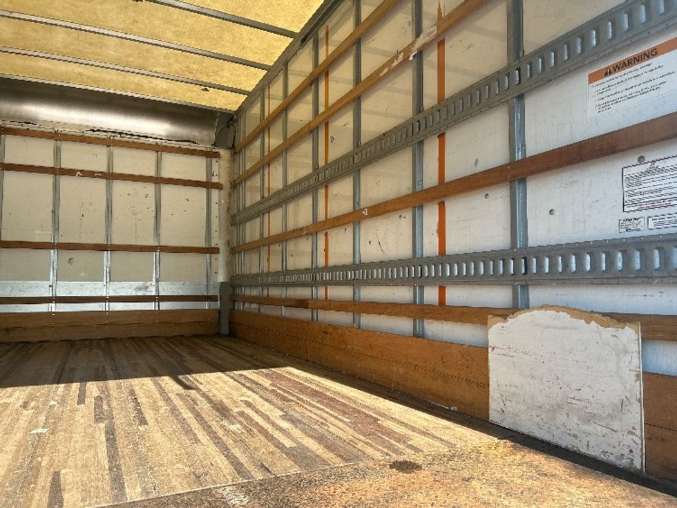 Light Duty Box Truck-Light and Medium Duty Trucks-Isuzu-2018-NPR EFI-Cranbury-NJ-107,650\n\t\tmiles-$ 32,250 - Image 12